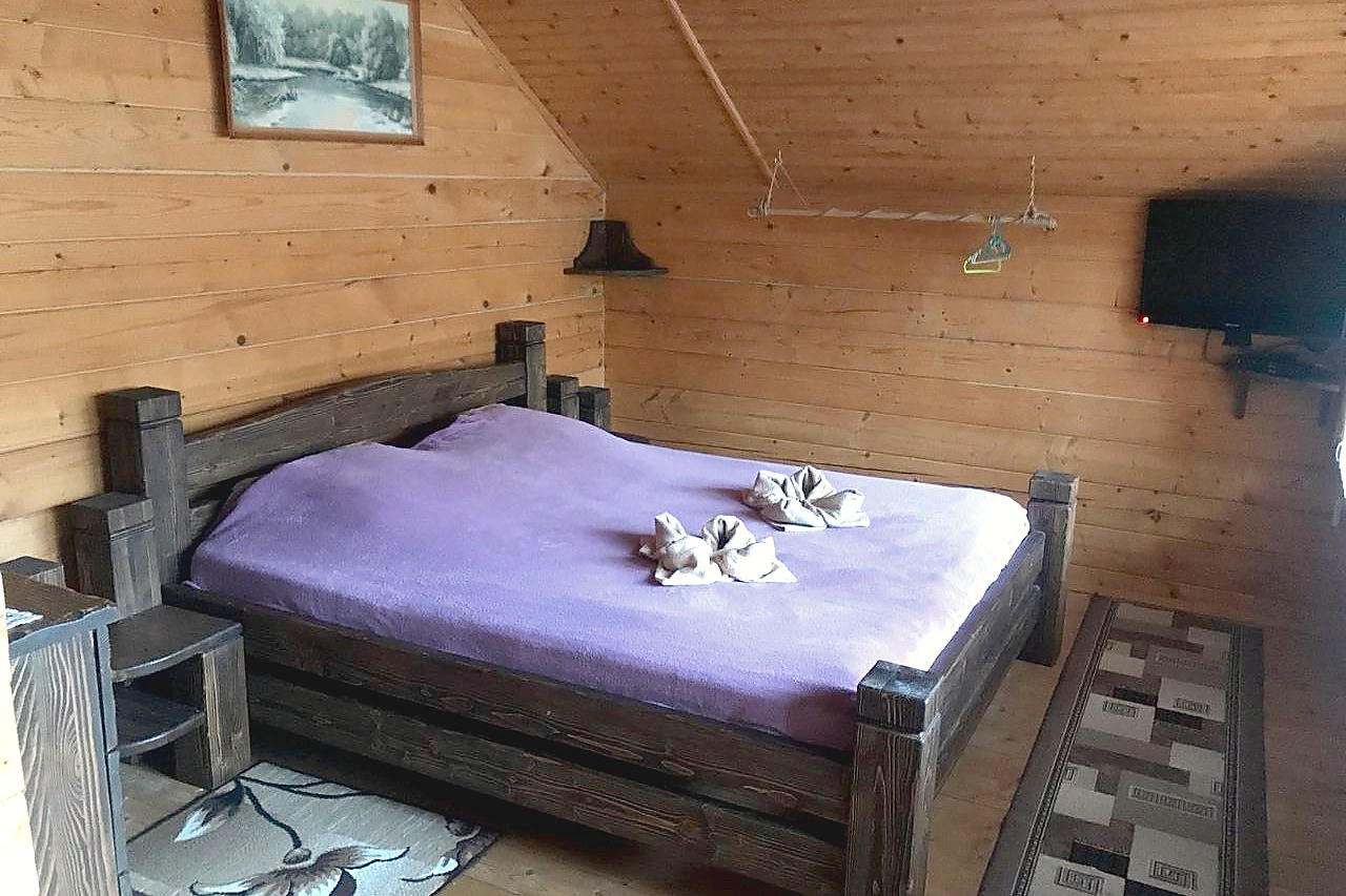 Дерев'яний номер Forest Camp